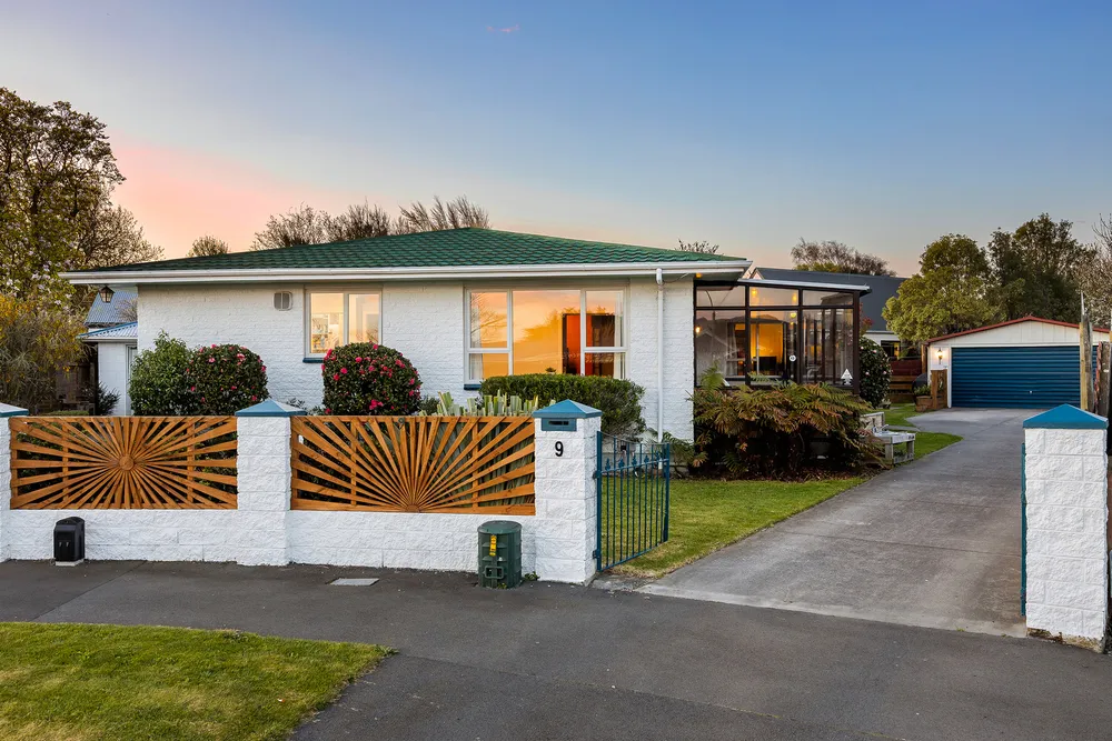 Photos of 9 Hussar Place