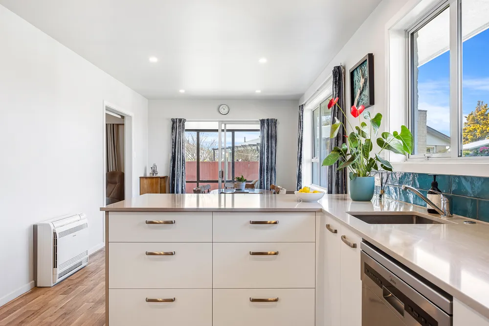 Photos of 9 Hussar Place