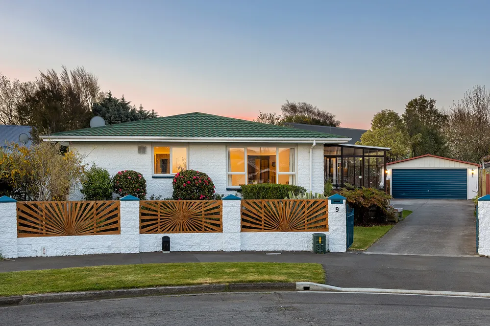 Photos of 9 Hussar Place