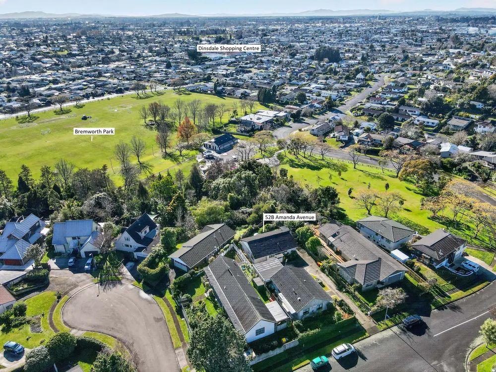 Photos of 52b Amanda Avenue