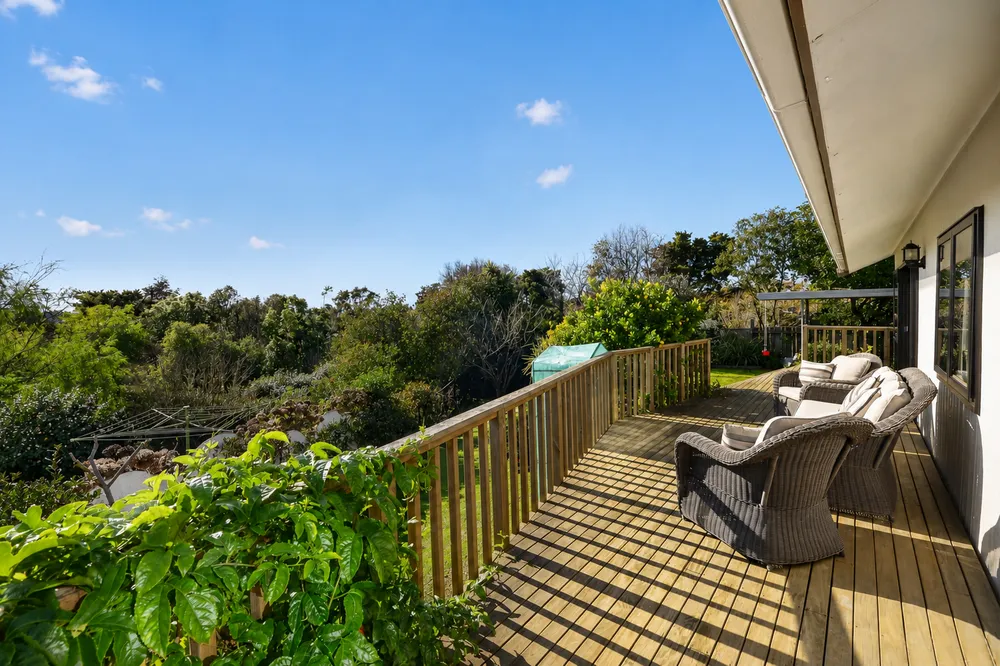 Photos of 52b Amanda Avenue