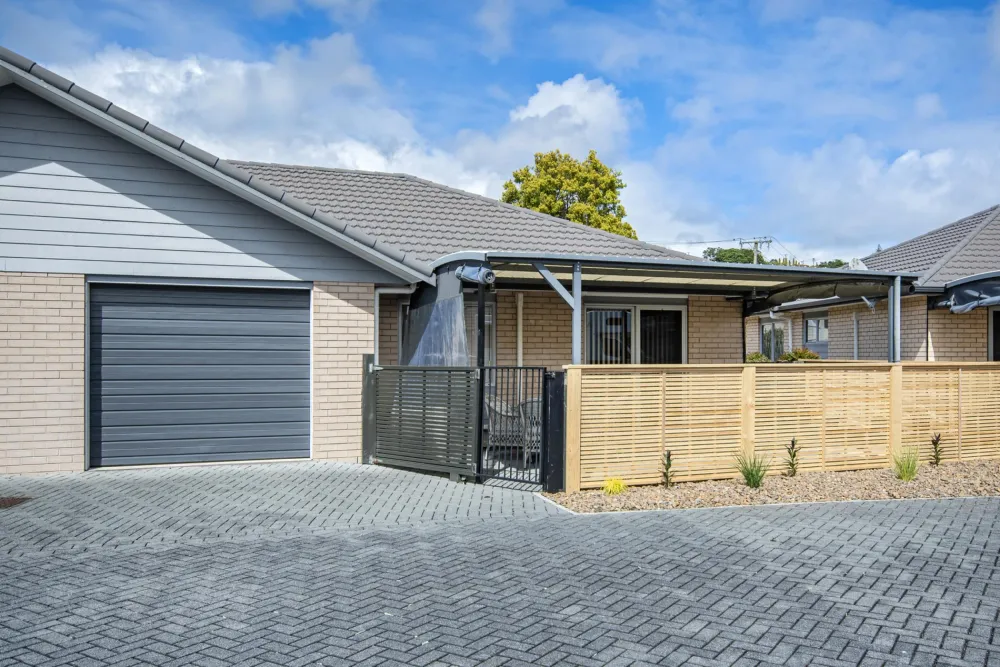 Photos of 6 Cobble Lane