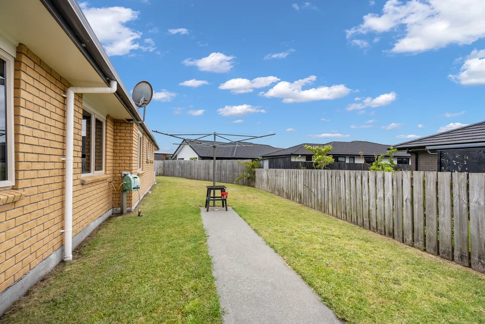 Photos of 16 O'Farrell Drive