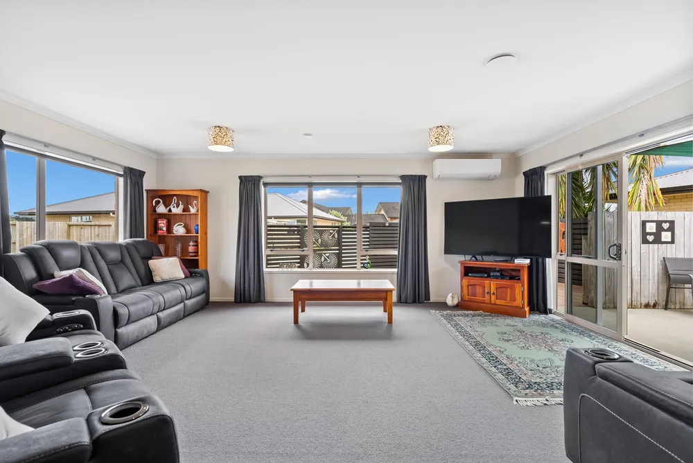 Photos of 16 O'Farrell Drive