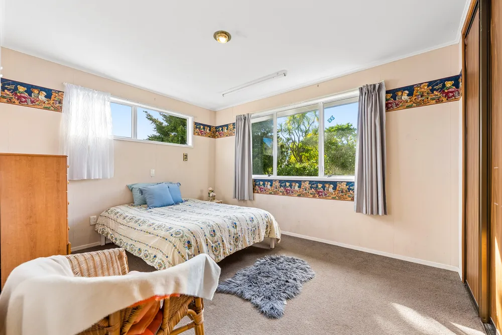 Photos of 112 Weatherly Road