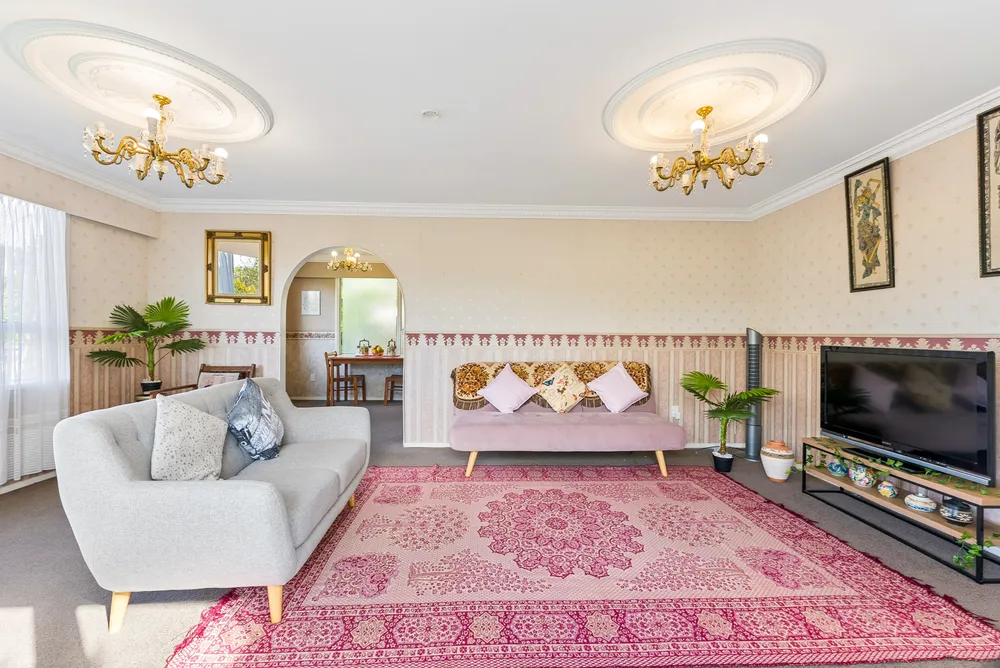 Photos of 112 Weatherly Road