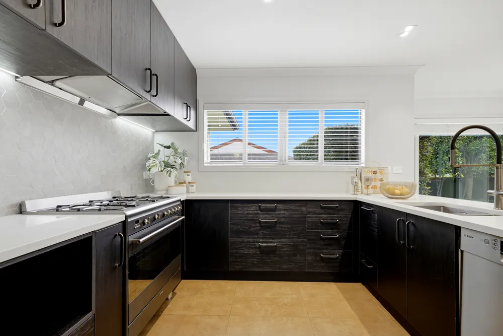Photos of 1 Red Oak Place