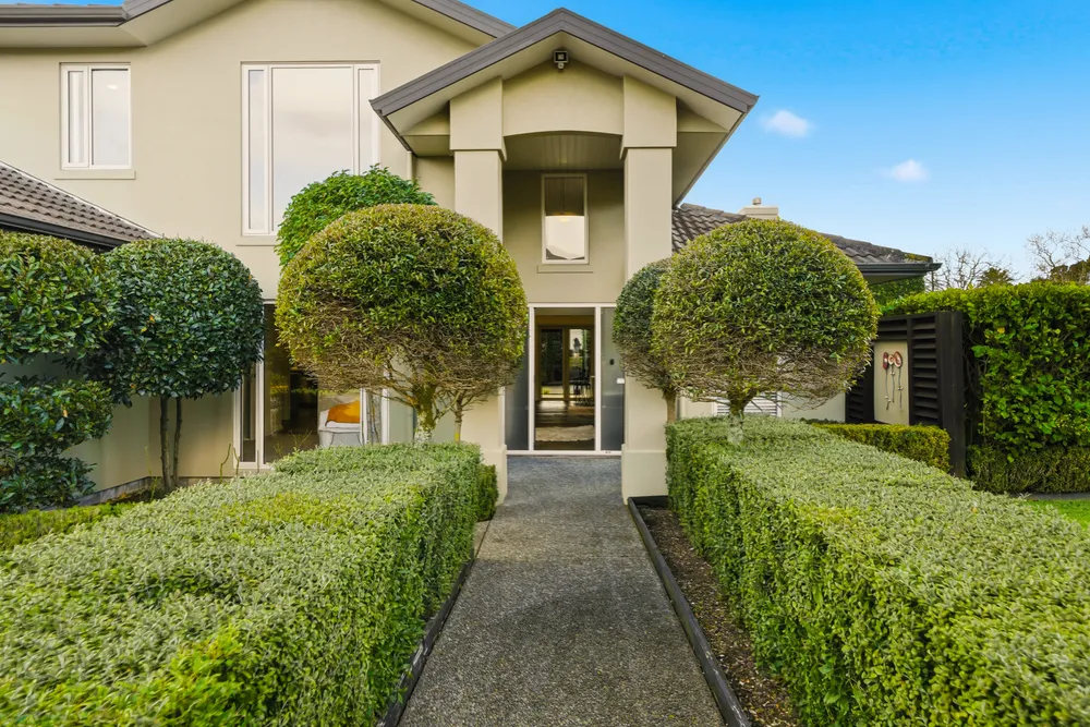 Photos of 1 Red Oak Place