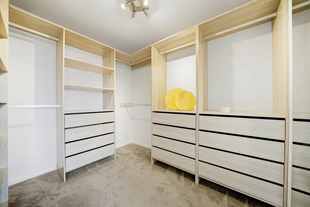 Photos of 1 Red Oak Place