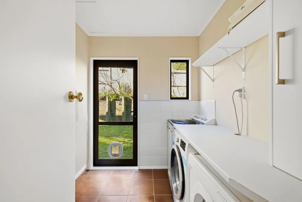 Photos of 33 Sherwood Street