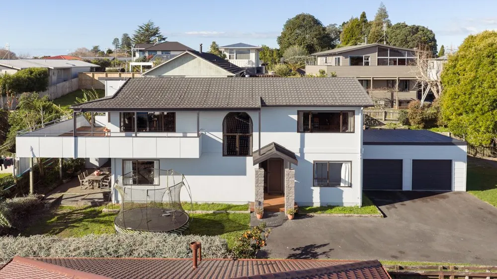 Photos of 33 Sherwood Street