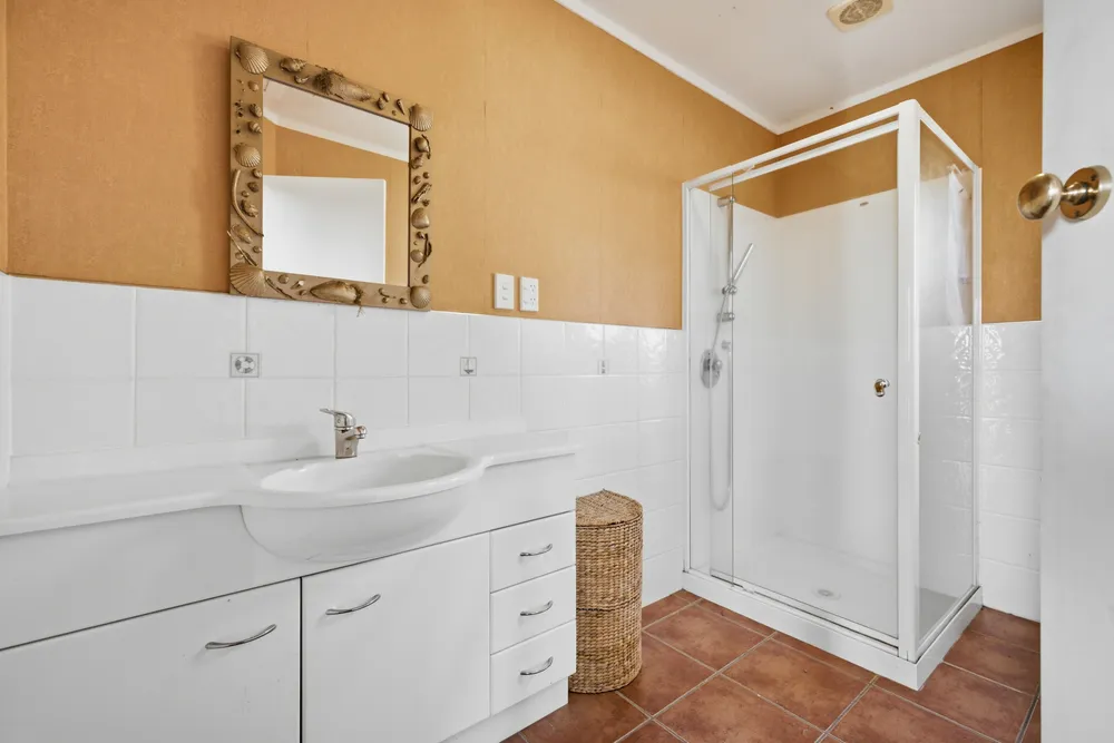 Photos of 33 Sherwood Street