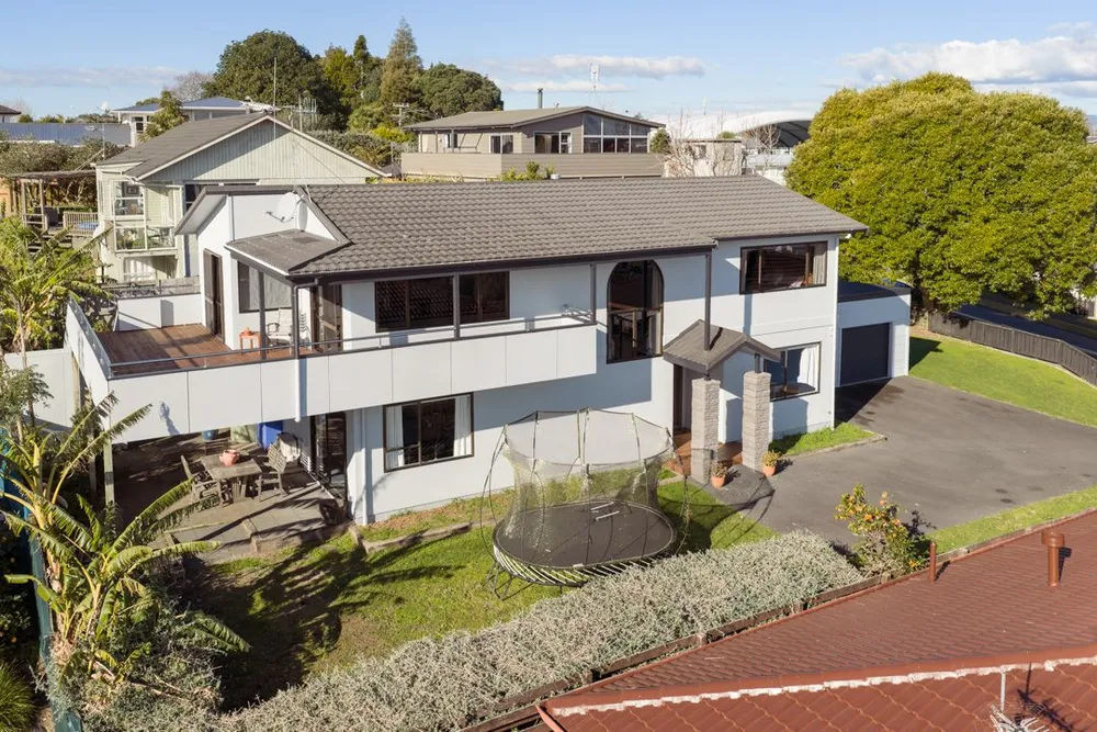 Photos of 33 Sherwood Street