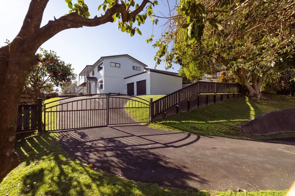 Photos of 33 Sherwood Street