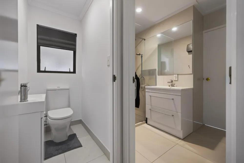 Photos of 8a Huff Street
