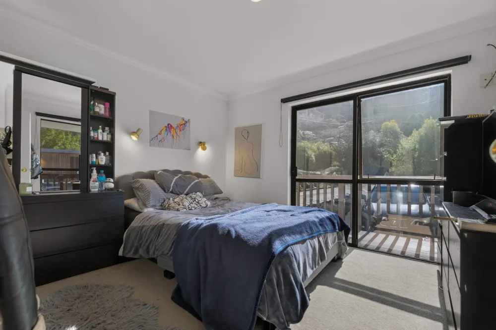 Photos of 8a Huff Street