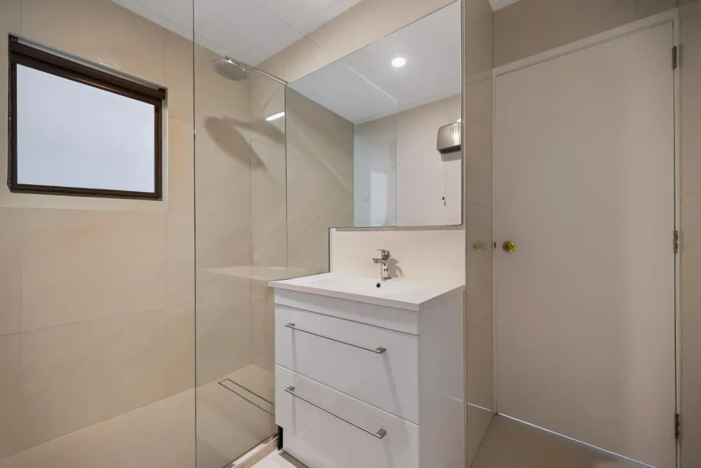 Photos of 8a Huff Street