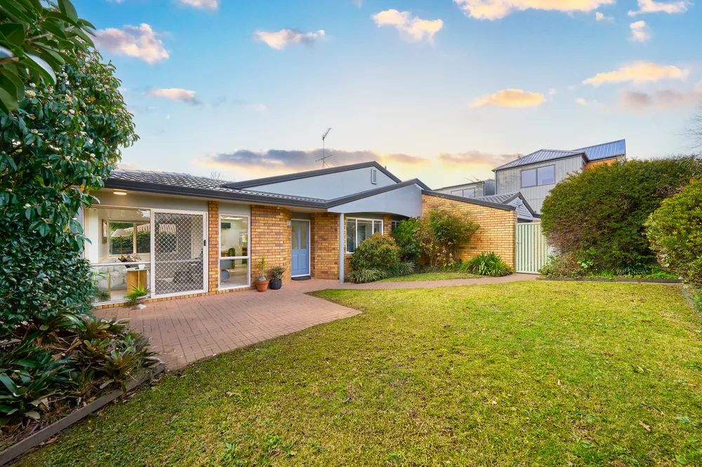 Photos of 2/9 Alma Road