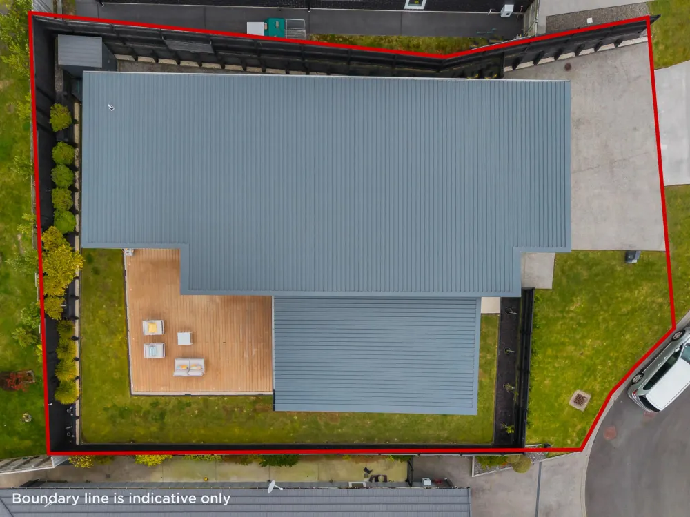 Photos of 10 Weatherdeck Close