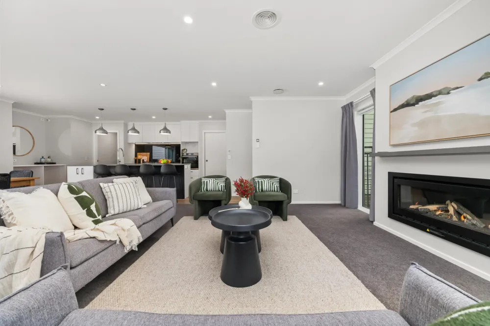 Photos of 10 Weatherdeck Close