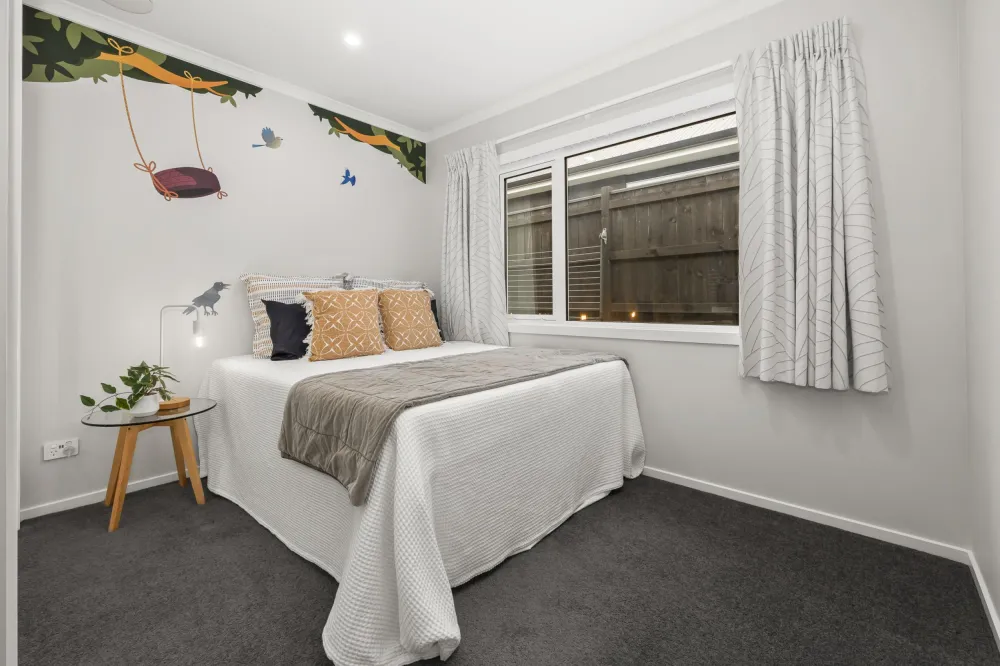Photos of 10 Weatherdeck Close