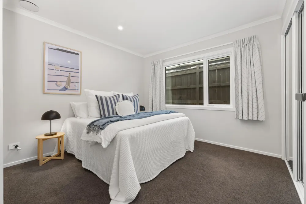 Photos of 10 Weatherdeck Close
