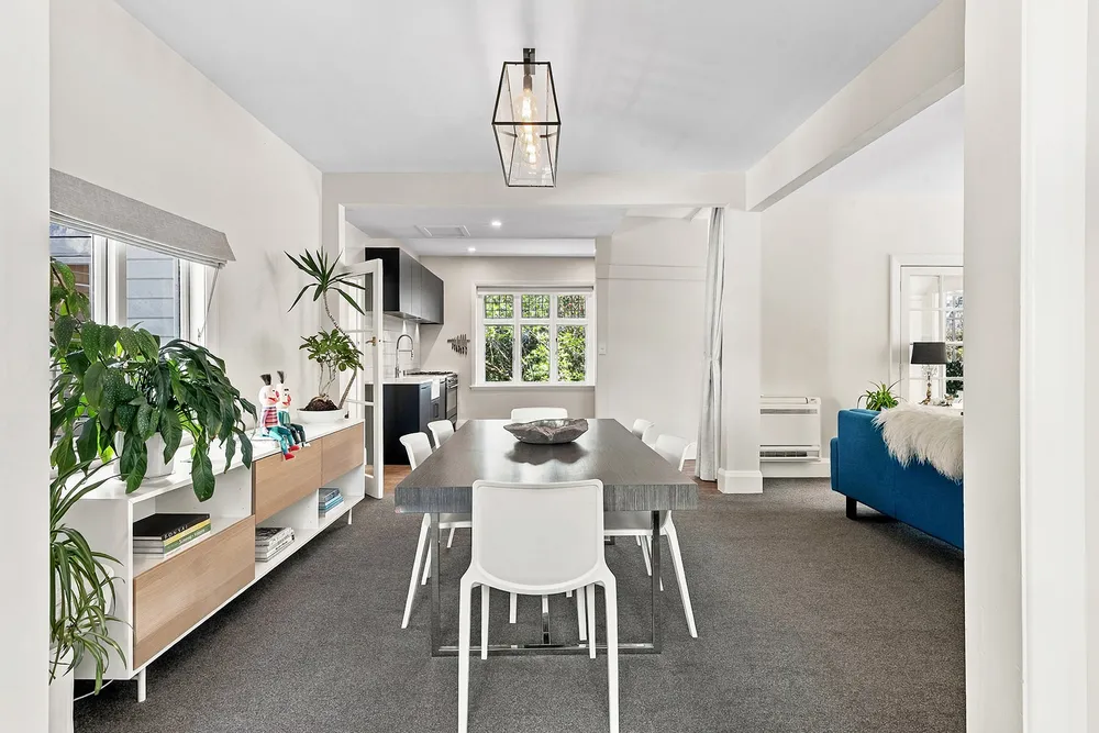 Photos of 12 Saint Albans Street