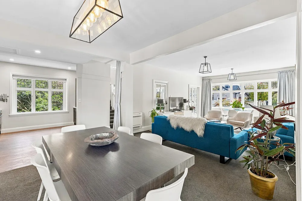 Photos of 12 Saint Albans Street