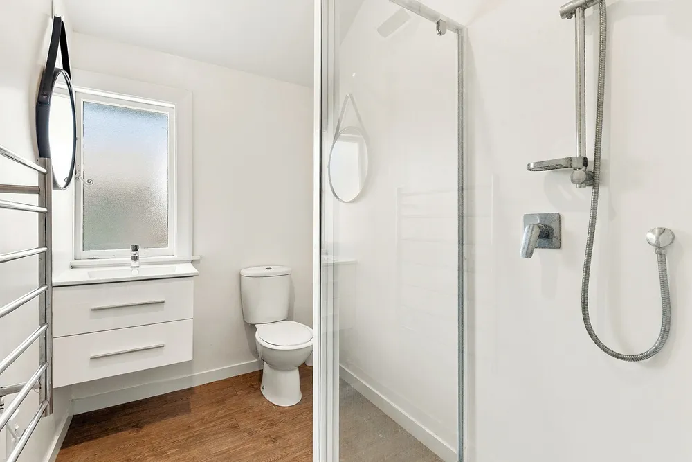 Photos of 12 Saint Albans Street