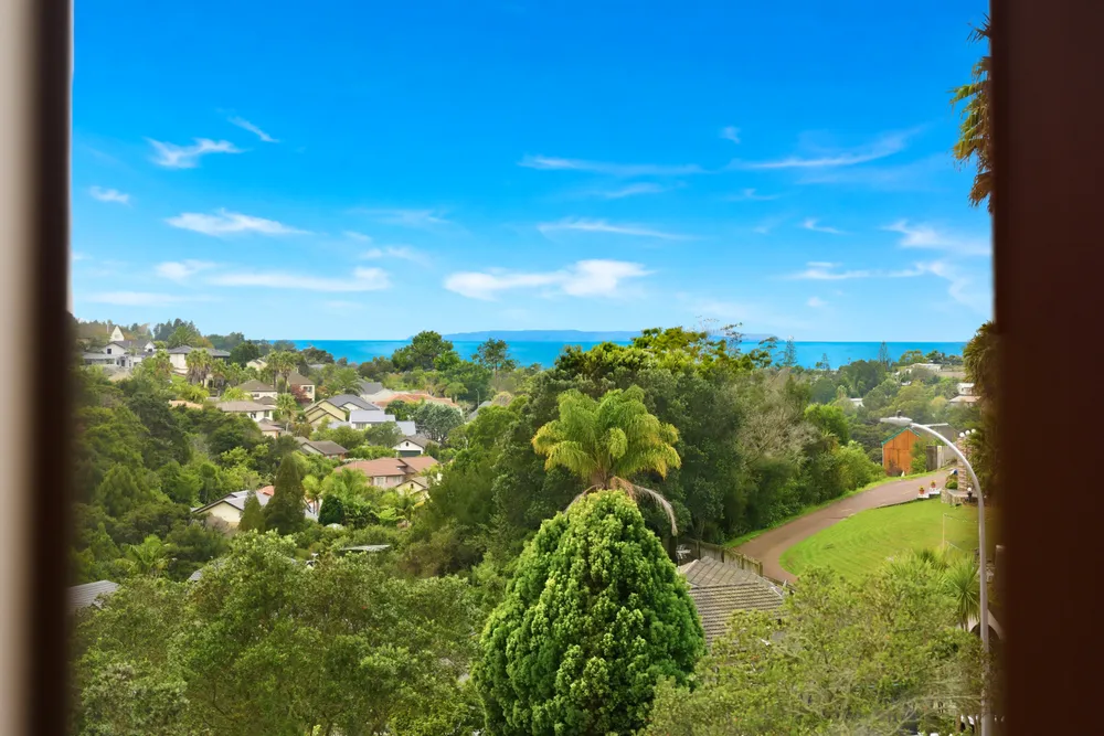 Photos of 60 Kate Sheppard Avenue