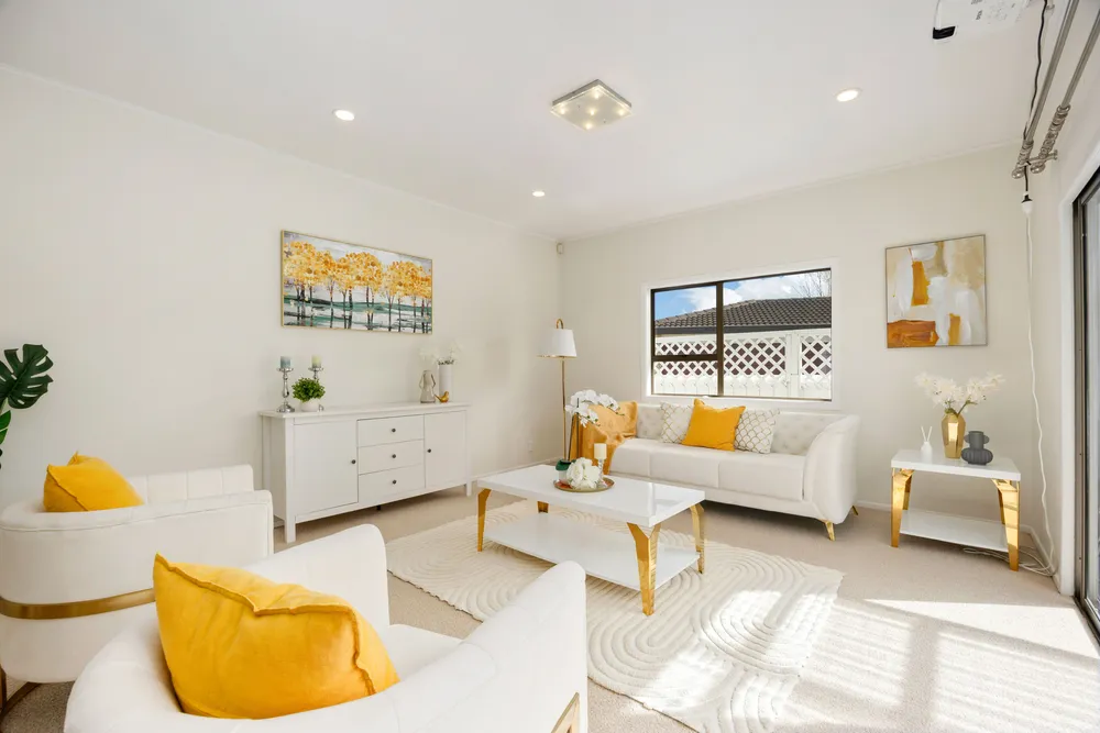 Photos of 1042 Great North Road