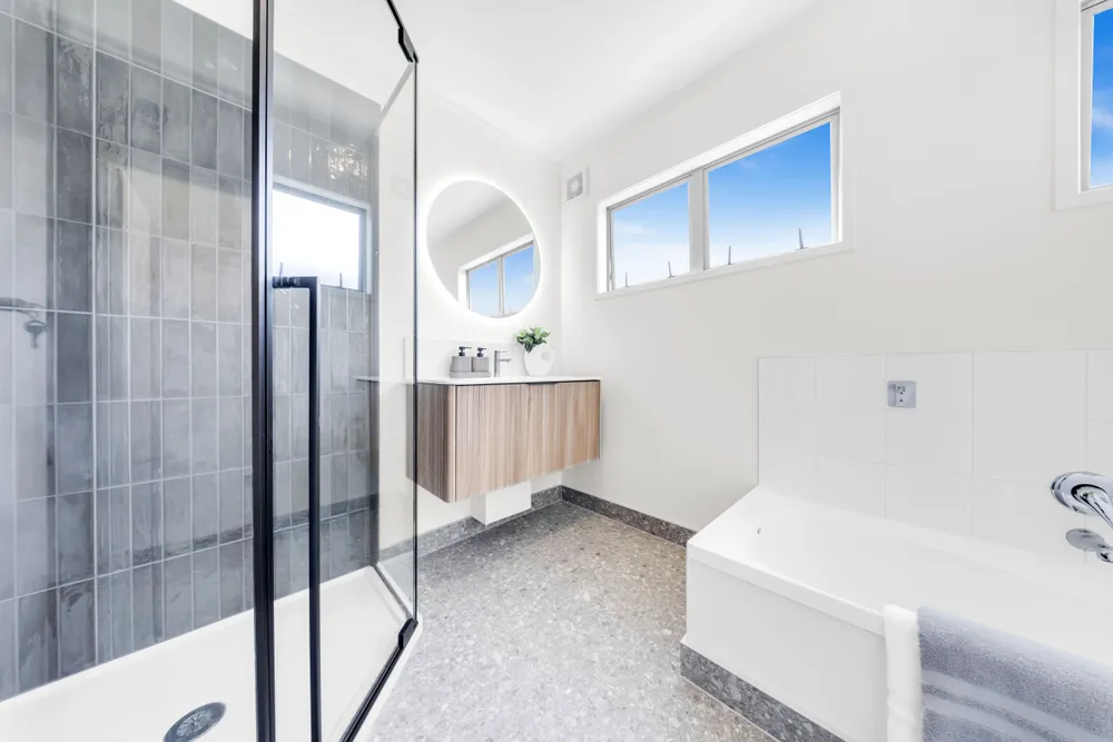 Photos of 10 Juliet Avenue