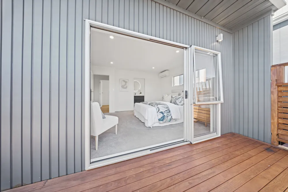 Photos of 10 Juliet Avenue