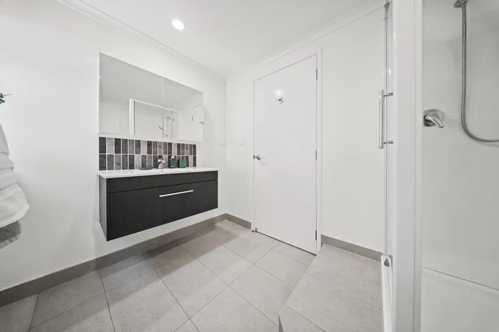 Photos of 10 Juliet Avenue