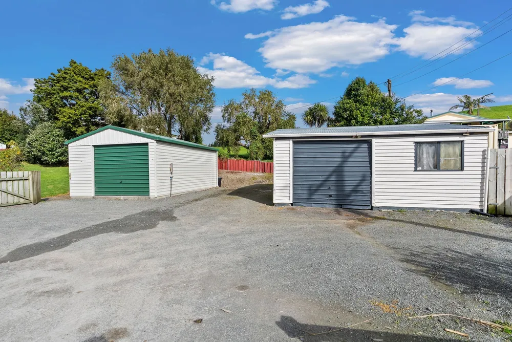 Photos of 176 Portland Road