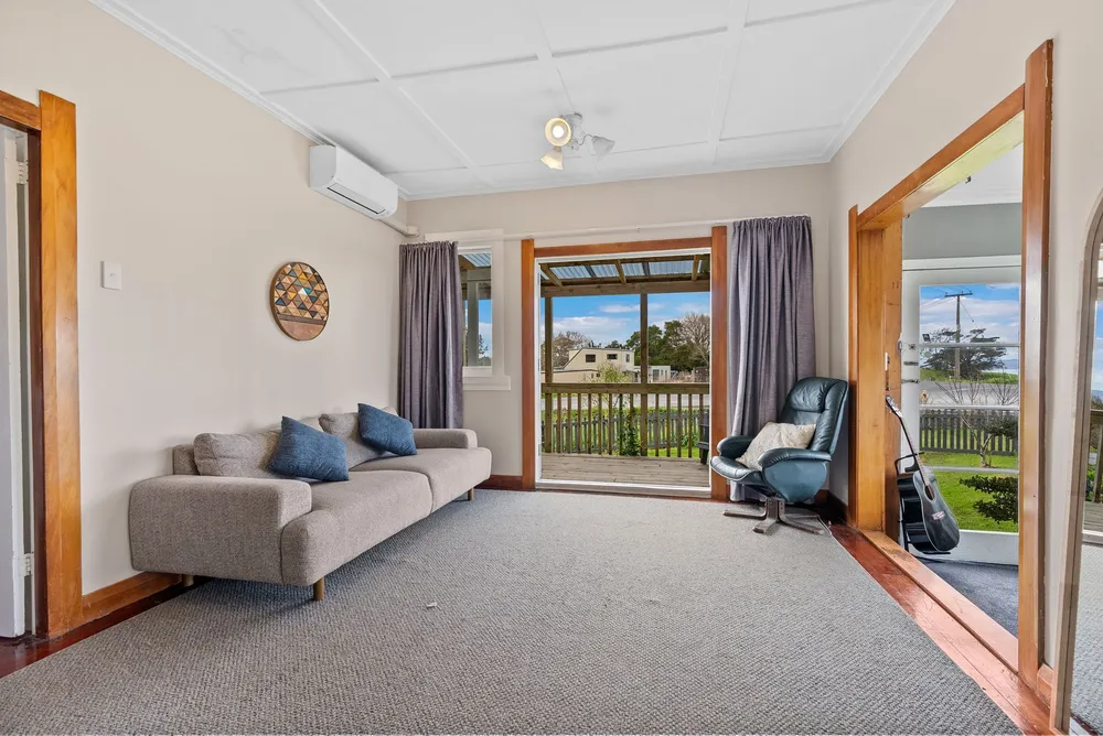Photos of 176 Portland Road