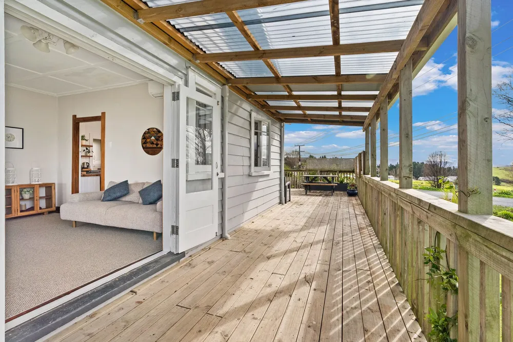 Photos of 176 Portland Road