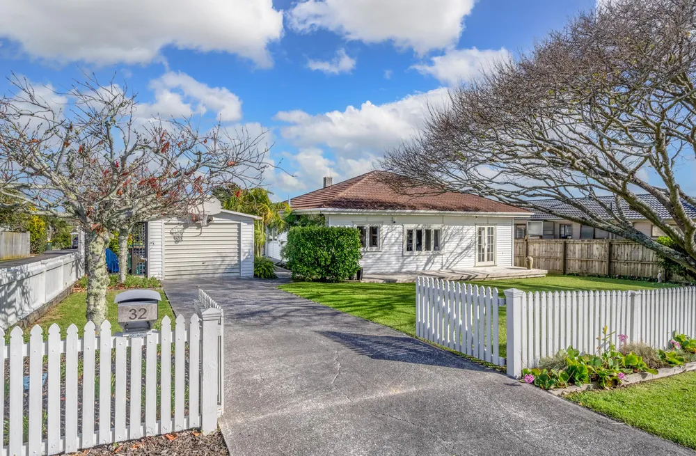 Photos of 32 Cherry Road