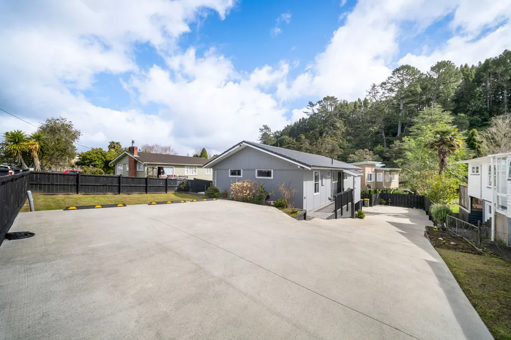 Photos of 25 Birdwood Road