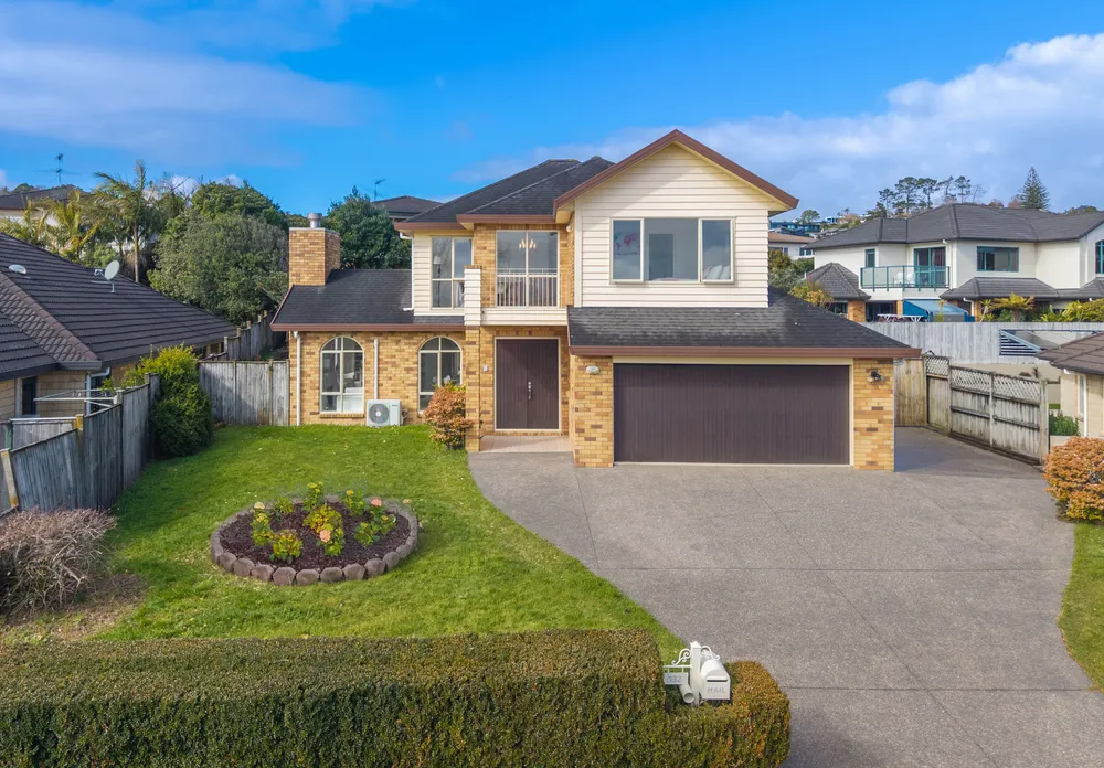 Photos of 132 John Brooke Crescent