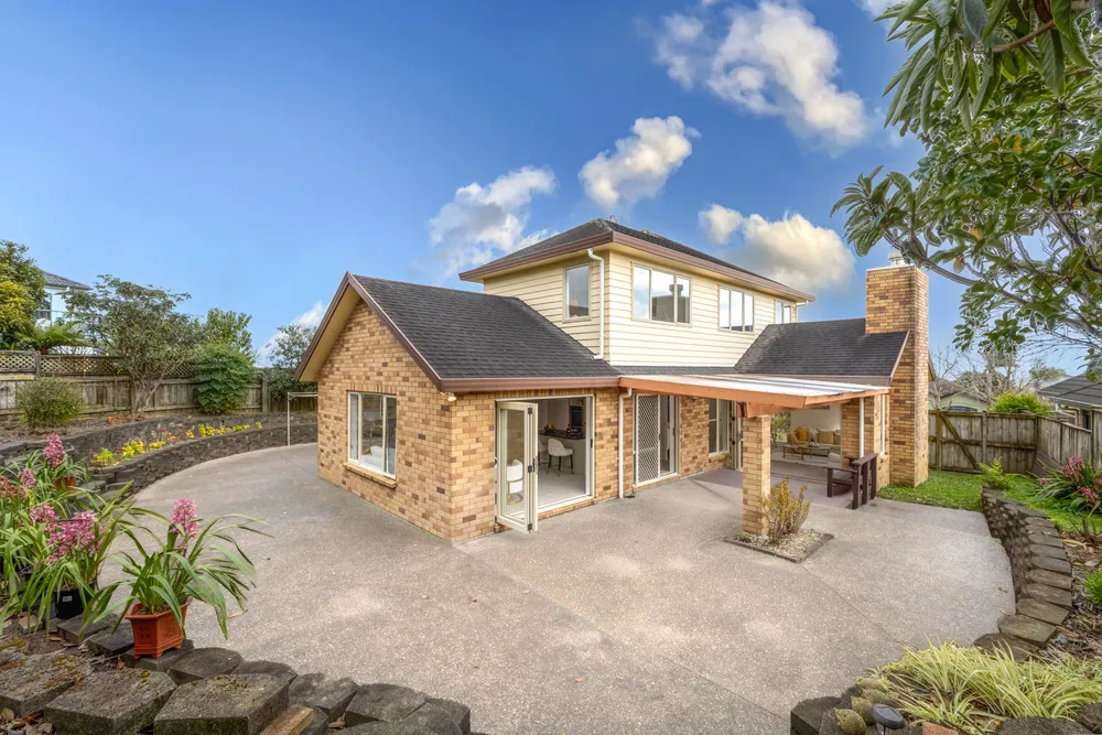 Photos of 132 John Brooke Crescent