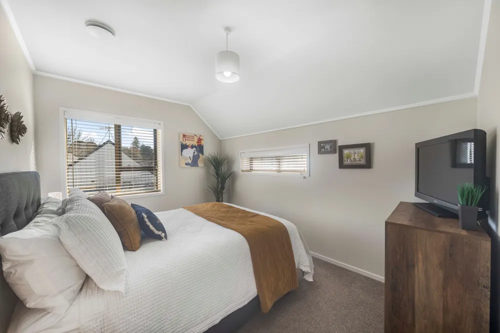 Photos of 62C Wellington Street