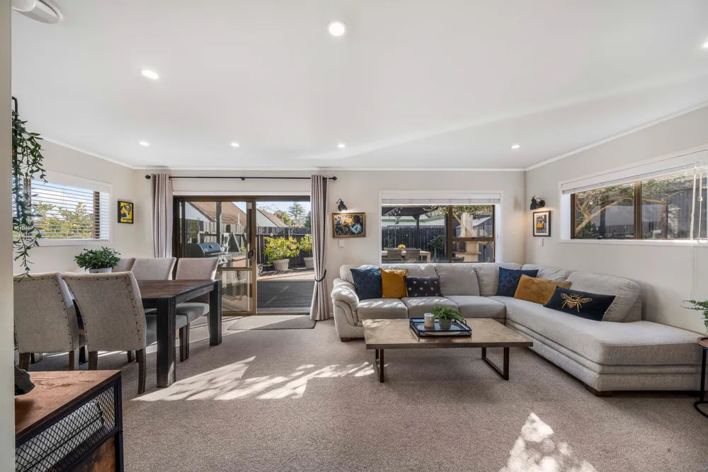 Photos of 62C Wellington Street