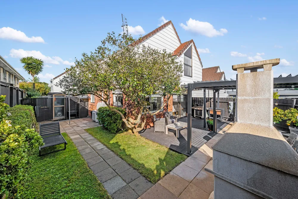 Photos of 62C Wellington Street