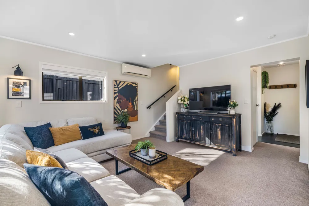 Photos of 62C Wellington Street