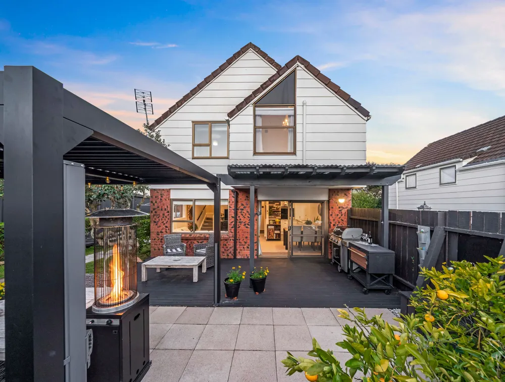 Photos of 62C Wellington Street