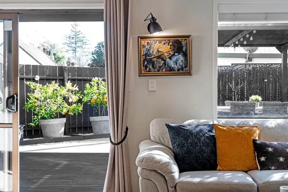 Photos of 62C Wellington Street