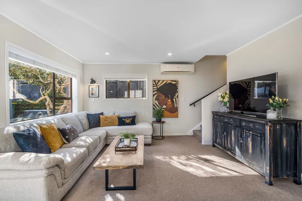 Photos of 62C Wellington Street
