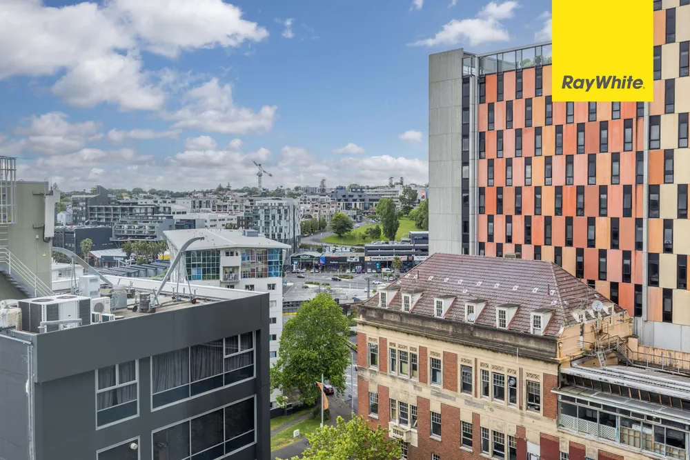 Photos of 6F/100 Anzac Avenue