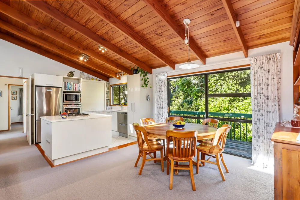 Photos of 261 Konini Road